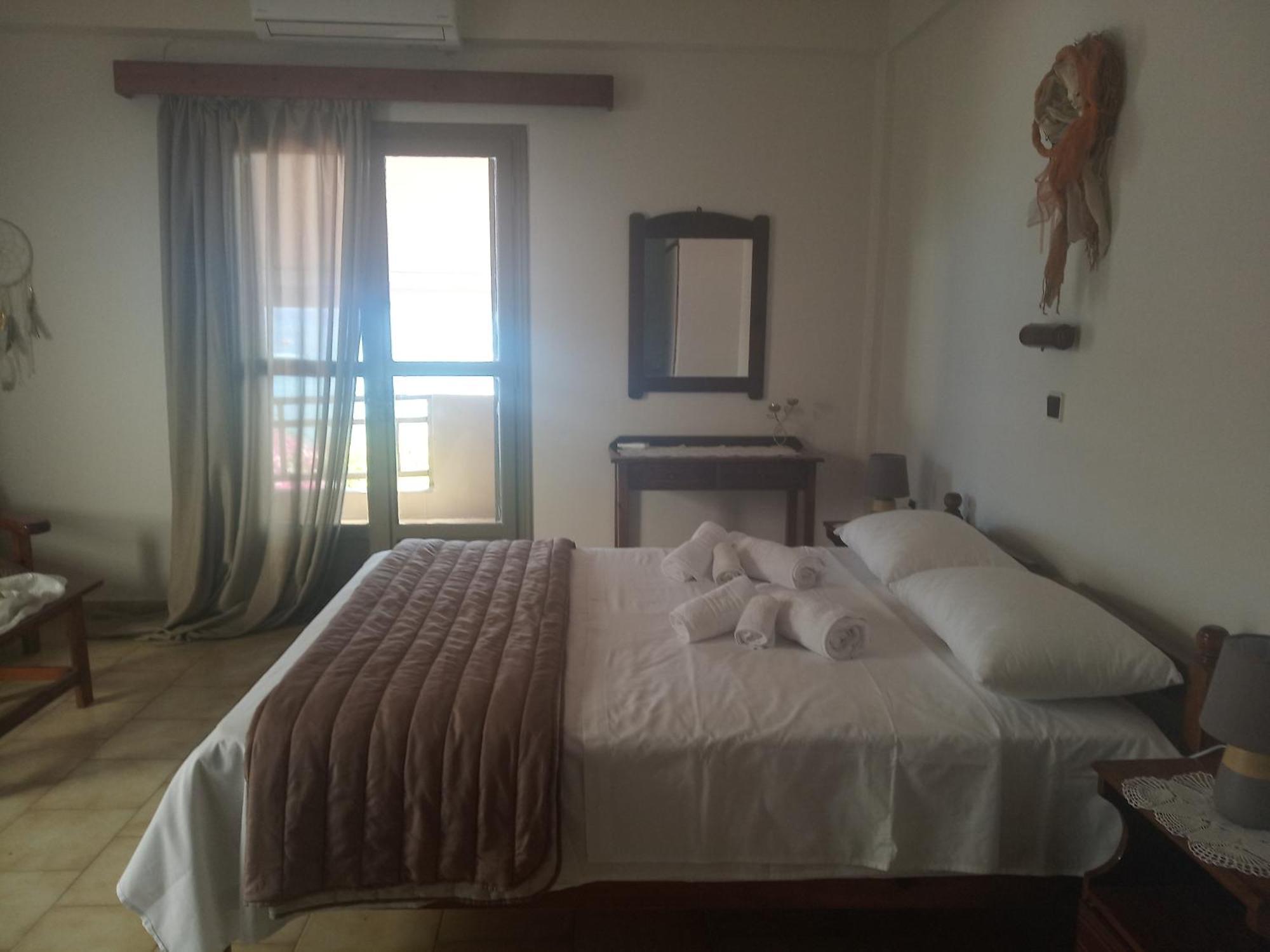 Buganvilla Sea View Apts アギア・ペラギア エクステリア 写真